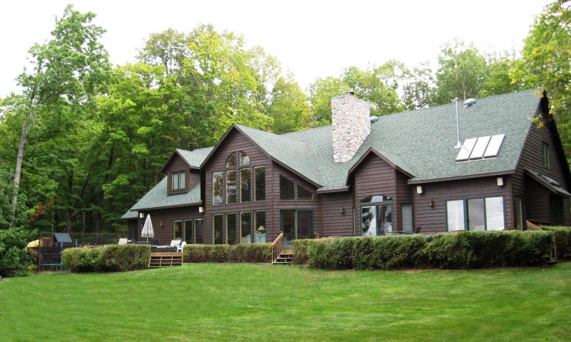 The Lazy Loon formerly The Grand Escape